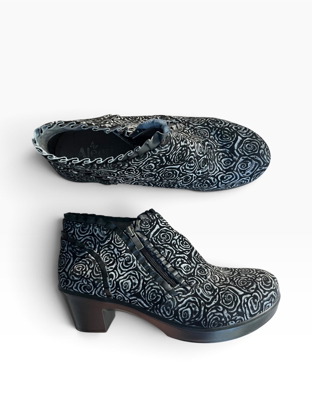 Women’s Alegria Hannah Peony Spray Booties